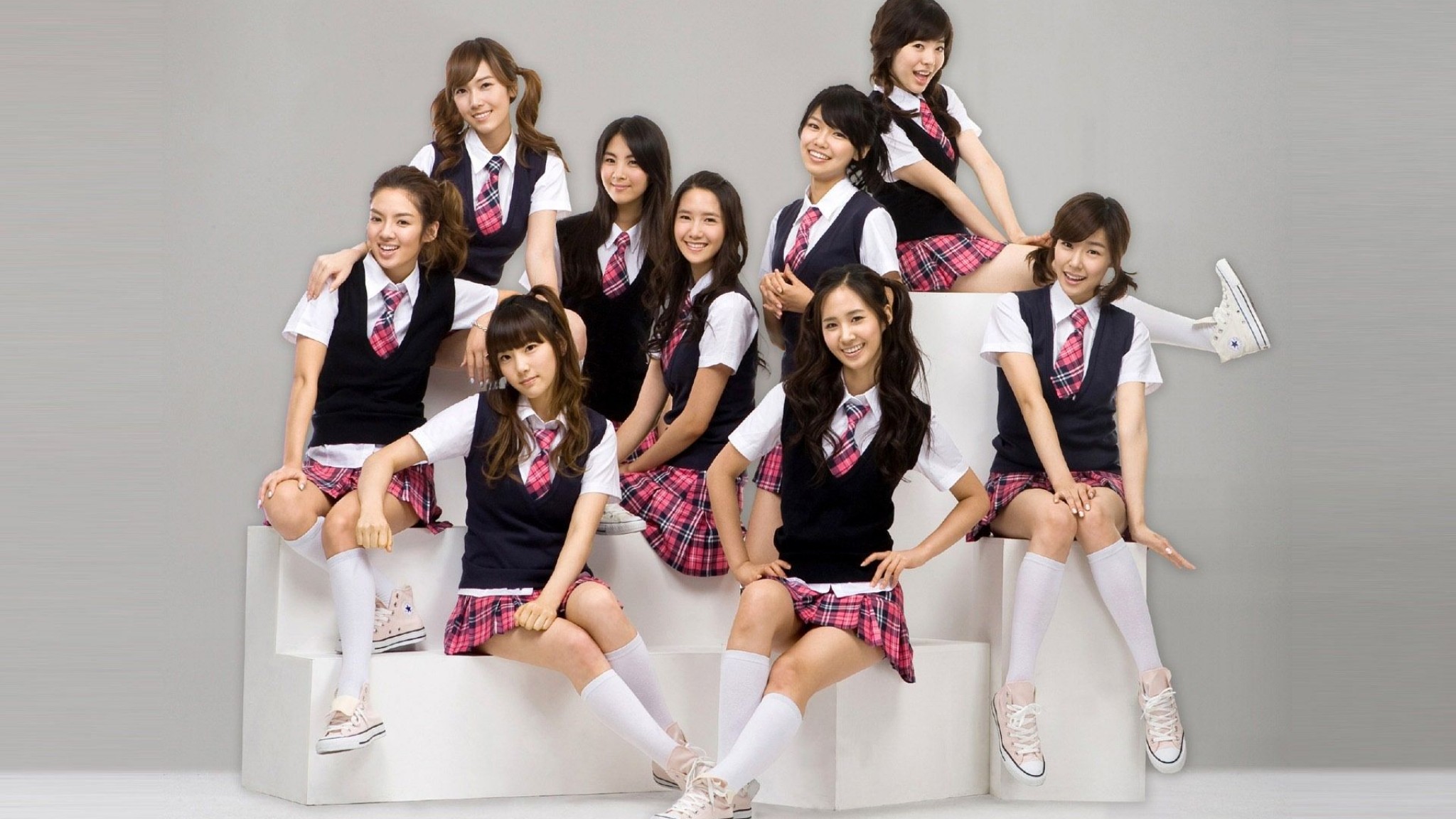 Группа школа видео. Girls Generation корейская группа. Скул герлс группа. Кореянки в школьной форме. Фотосессия в школьной форме.