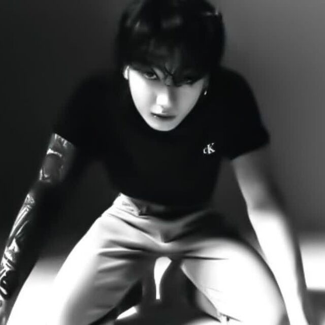 sexy_man_bts77097