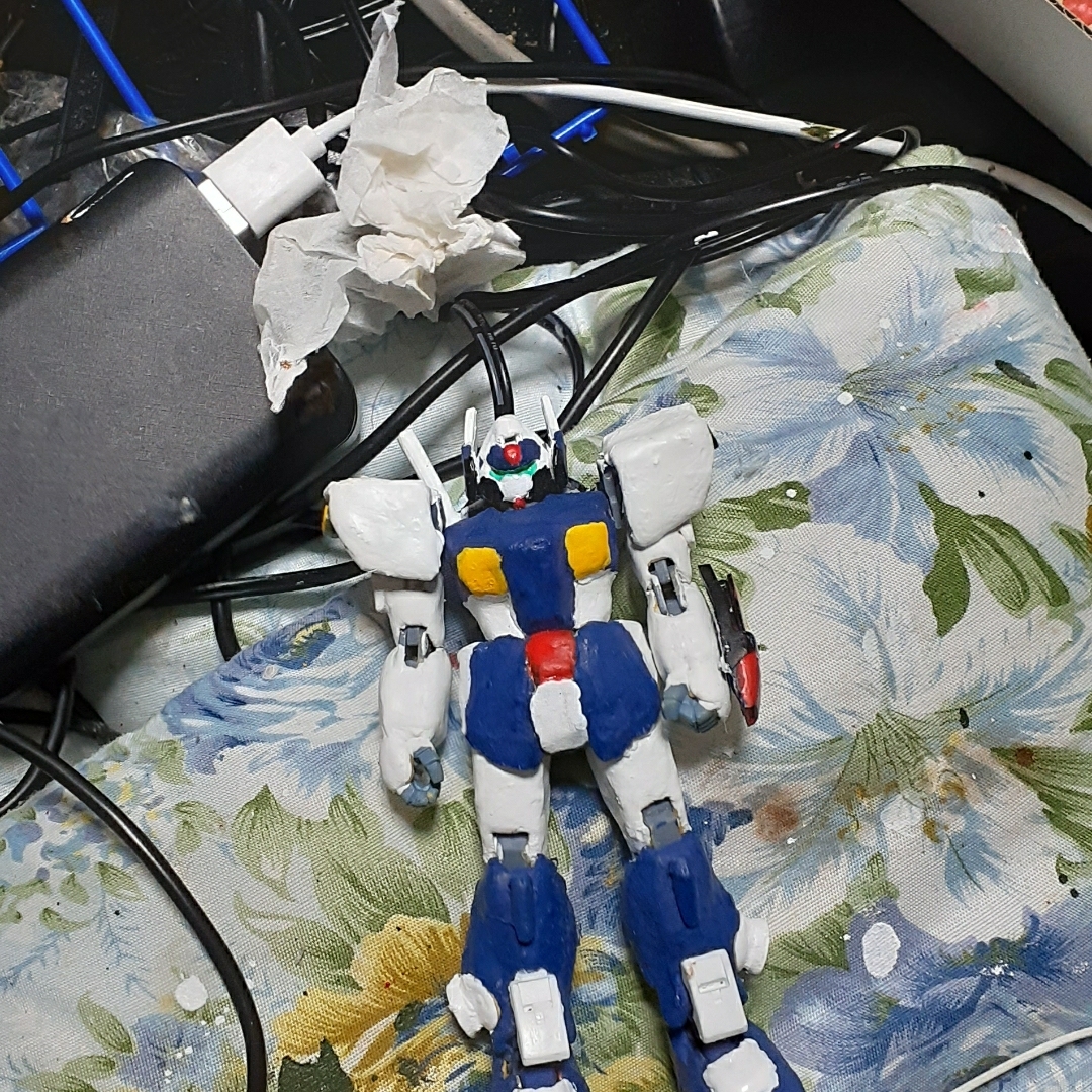 宇宙世紀218年のGWRXー 01ガンダムOG1ゼロニクスの量産型、汎用